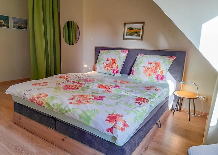 Am Waldrand * Ahrenshagen