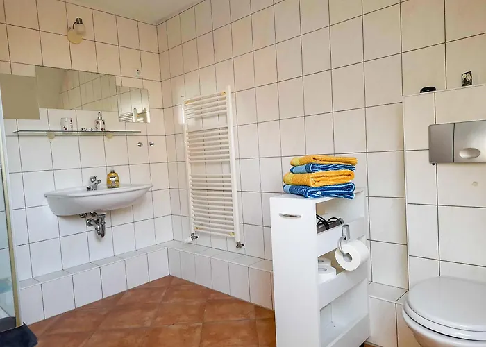 Am Waldrand * Ahrenshagen