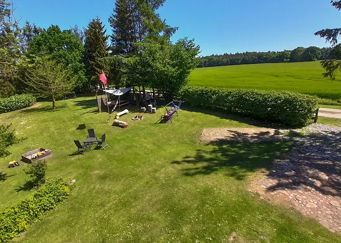 Am Waldrand * Ahrenshagen